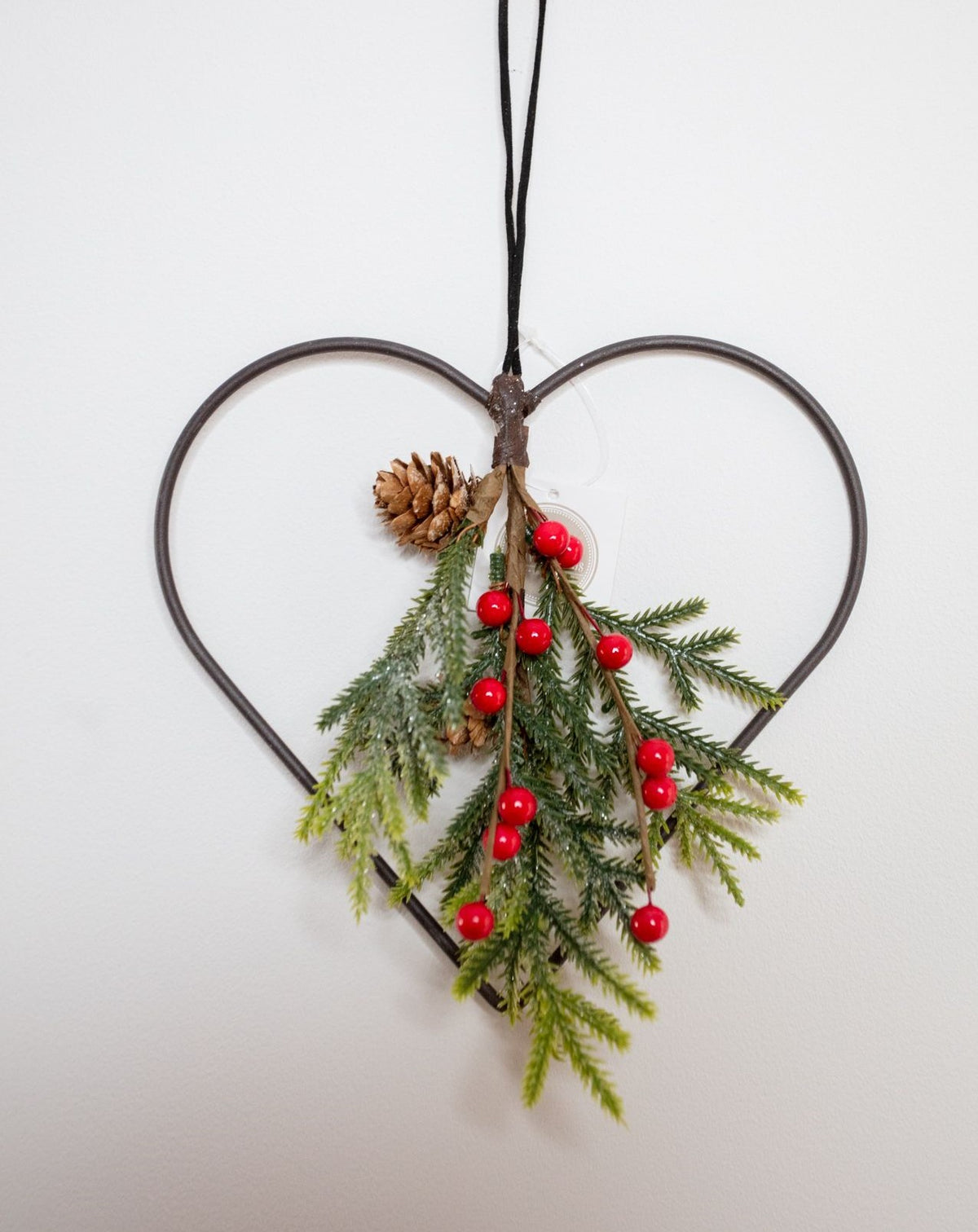Small Wire Hanging Heart With Greenery Detail